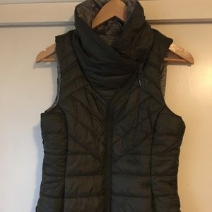 Mondetta Reversible Puffy Vest
